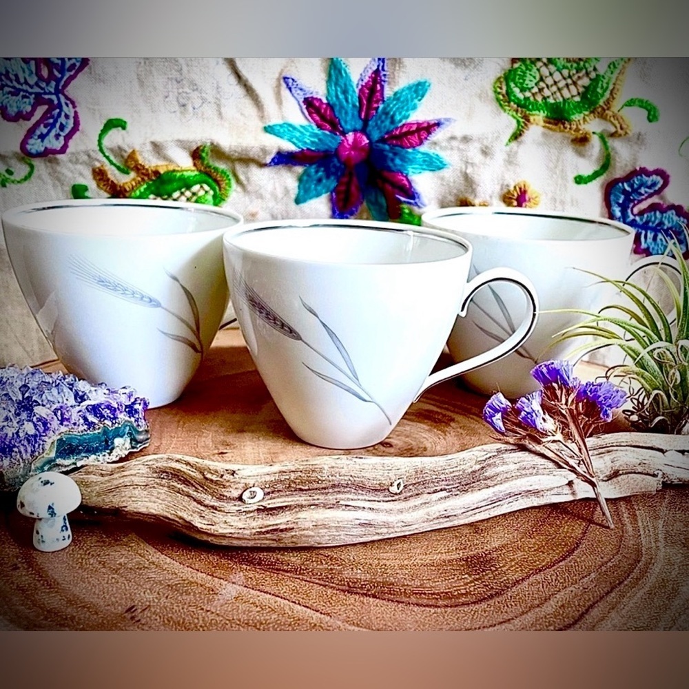 Johann Haviland 1950s Porcelain Tea Cups Bavaria Germany Wheat Pattern - 3 Set